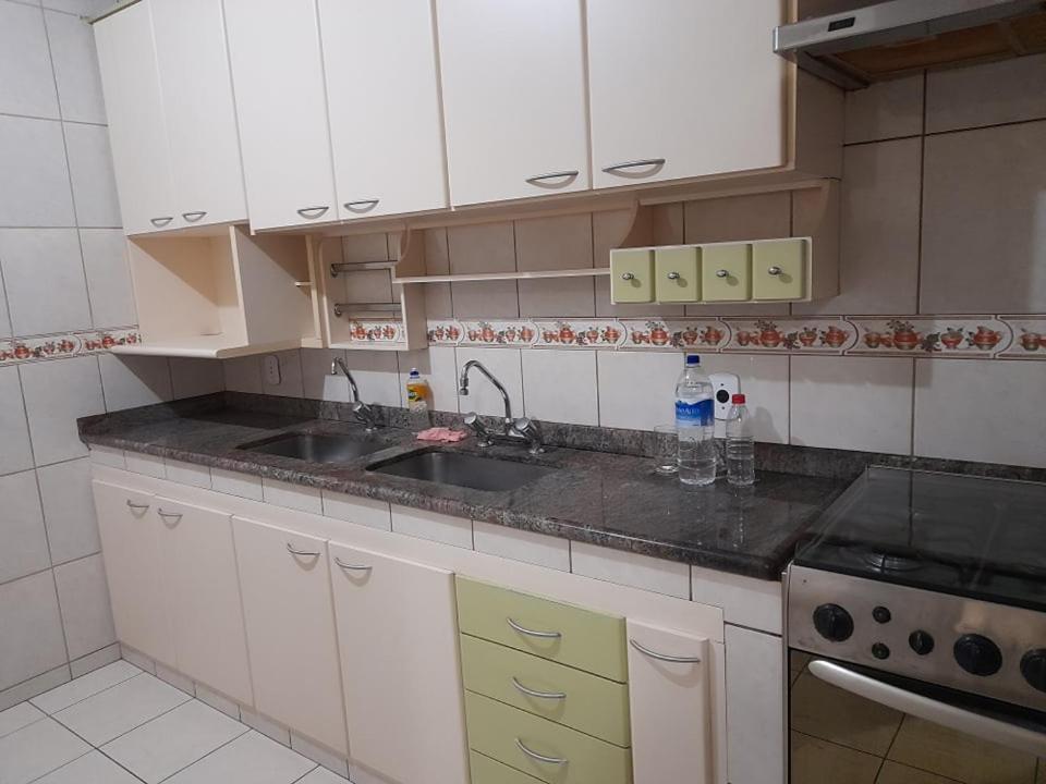 Apartamento confortável a 1 quadra do Parque das Águas Sao Lourenco  Esterno foto